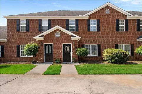 414 Manor Way, Cartersville, GA 30120