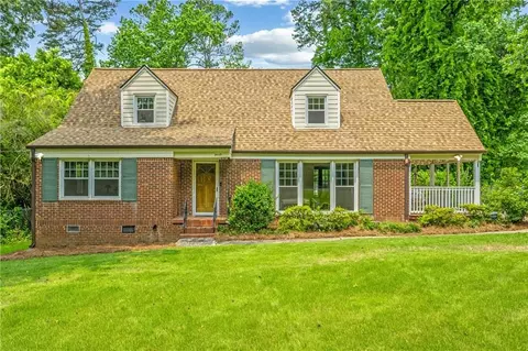 3449 Parkview Dr, Atlanta, GA 30337