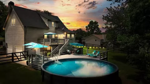 117 Village Ct, Woodstock, GA 30188