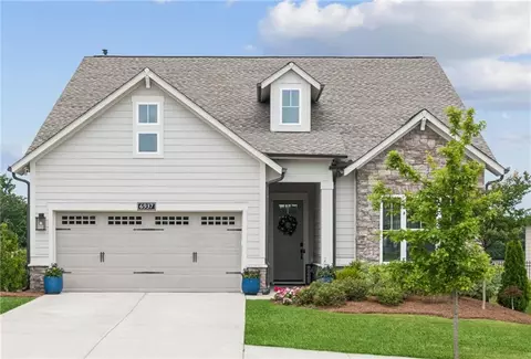 6937 River Rock Dr, Flowery Branch, GA 30542