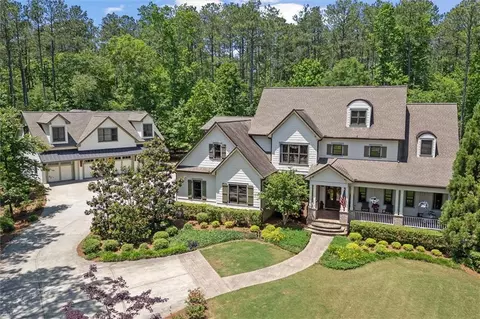 193 Stonegate Trl, Carrollton, GA 30116