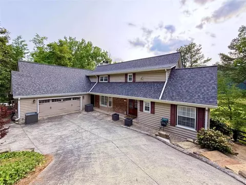 8710 Mount Rushmore Dr, Johns Creek, GA 30022
