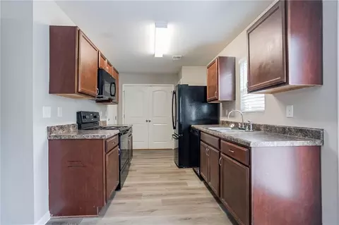 12039 Quail Dr, Hampton, GA 30228 photo 6