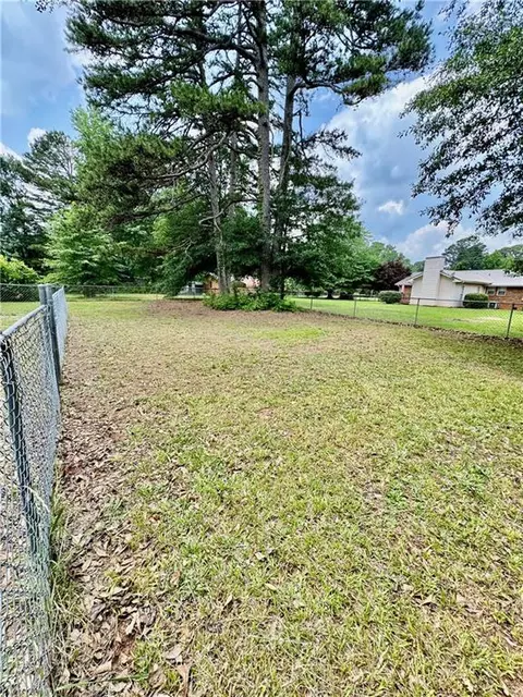 Exterior - 312 E Broad St, Winder, GA 30680 photo 6 of 6
