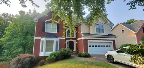 1033 Hawk Creek Trl, Lawrenceville, GA 30043
