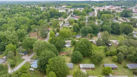 View/Area - 237 Brookside St, Cornelia, GA 30531 photo 7 of 10
