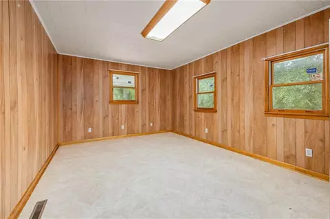 Bedroom - 237 Brookside St, Cornelia, GA 30531 photo 1 of 6