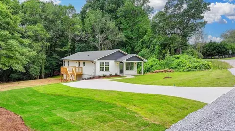 5371 Wg Robinson Rd, Gainesville, GA 30506