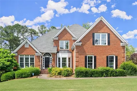 13090 Magnolia Crescent Dr, Roswell, GA 30075