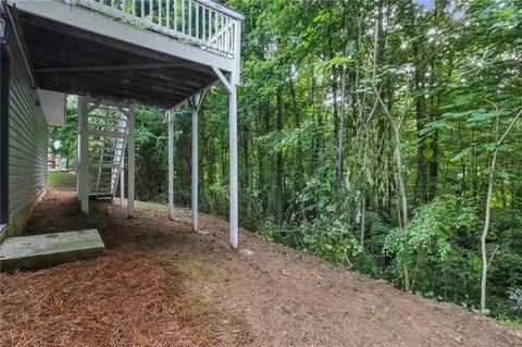 Exterior - 11020 Knotty Pine Pl, Hampton, GA 30228 photo 6 of 7