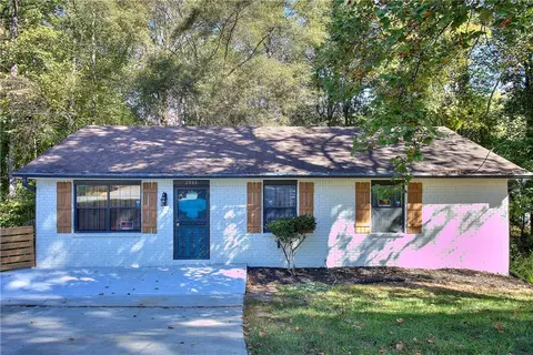2066 Tidwell Trl, Stone Mountain, GA 30088