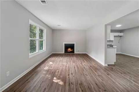 3919 Valley Brook Rd, Snellville, GA 30039