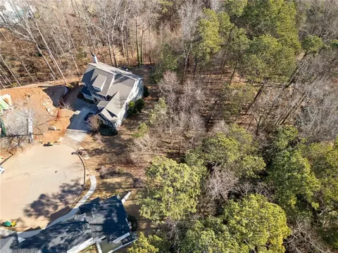 570 Belada Blvd, Sandy Springs, GA 30342