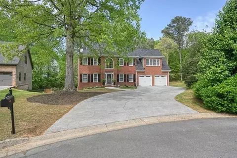 3130 Crestmont Way NW, Kennesaw, GA 30152