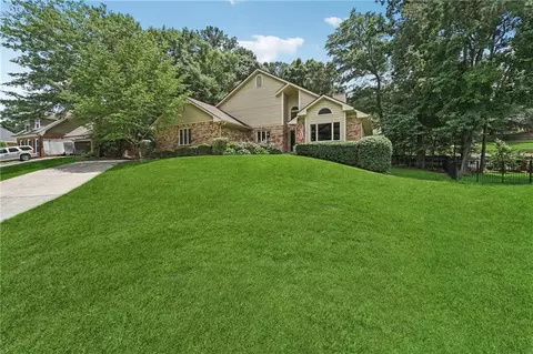 Exterior - 2011 Sturbridge Ln, Buford, GA 30519 photo 3 of 9