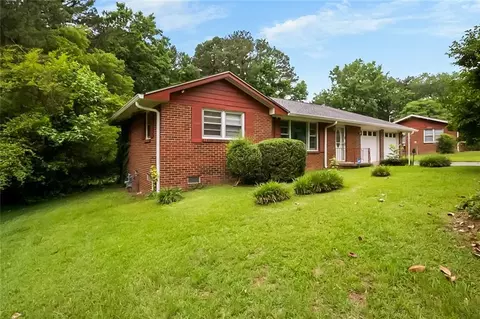5343 Crystal Ln, Atlanta, GA 30349