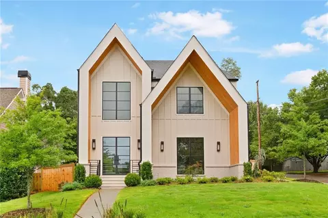 504 Barrington Dr, Roswell, GA 30075