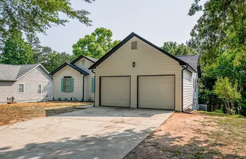 515 Allens Landing Ct, Lawrenceville, GA 30045