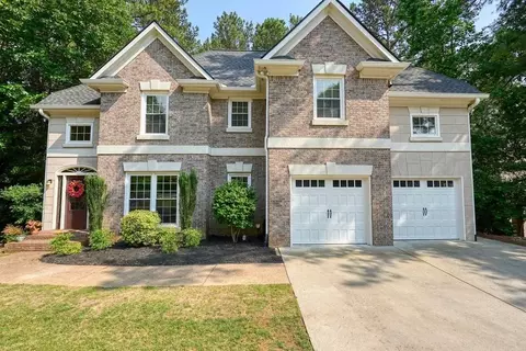 921 Laurel Crest Dr, Woodstock, GA 30189