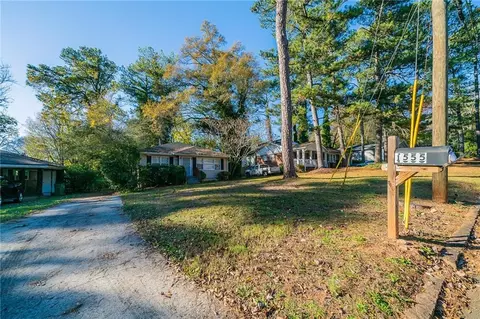 1555 Rupert Rd, Decatur, GA 30032