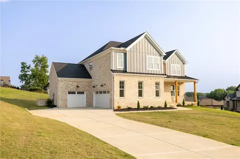 982 Wildberry Ct, Jefferson, GA 30549