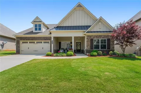 4412 Clubside Dr, Gainesville, GA 30504