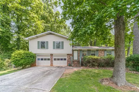 2863 Jordan Forest Trl, Lawrenceville, GA 30044