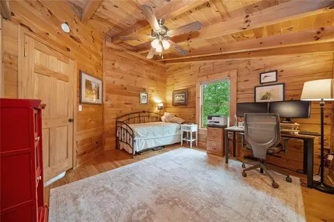 Bedroom - 521 E Valley Rd NE, Rydal, GA 30171 photo 4 of 5