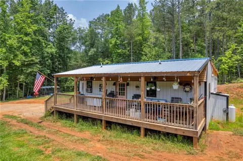 6160 Campbellton Redwine Rd, Chattahoochee Hills, GA 30268