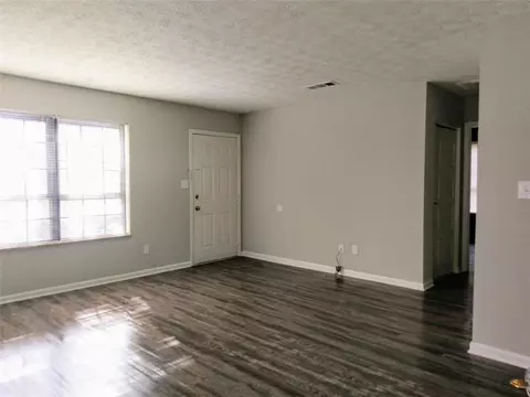 2566 Stratford Ln, Morrow, GA 30260