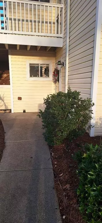 1638 Raleigh Cir, Marietta, GA 30067