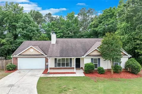 1227 Casper Ln, Winder, GA 30680