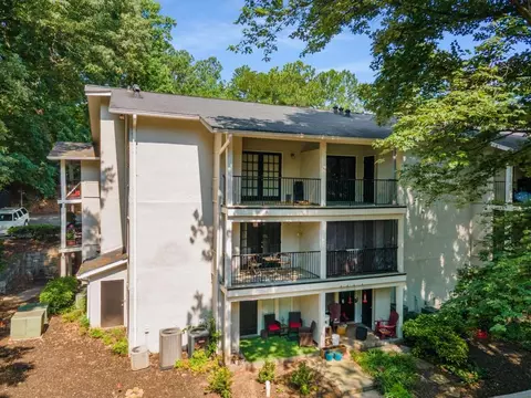 1150 Collier Rd NW #L14, Atlanta, GA 30318