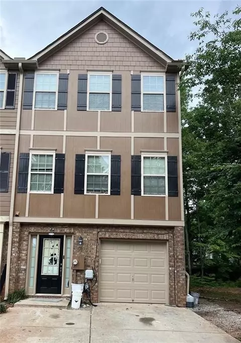 1462 Knights Trl, Stone Mountain, GA 30083