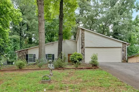 3902 Cedarwoods Way, Lawrenceville, GA 30044