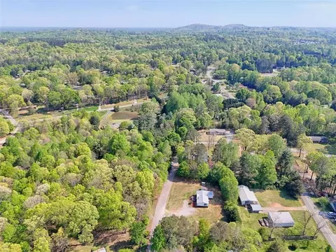 View/Area - 215 Lawrence St, Cornelia, GA 30531 photo 6 of 6