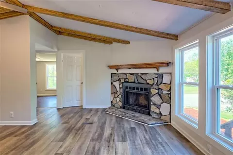 Living - 215 Lawrence St, Cornelia, GA 30531 photo 1 of 3