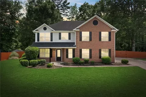 5399 Emily Cir, Ellenwood, GA 30294