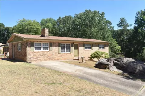 3400 Scott Dr, Austell, GA 30106