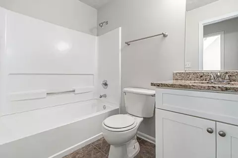 Bath - 625 Compton Ln, Mcdonough, GA 30253 photo 4 of 4