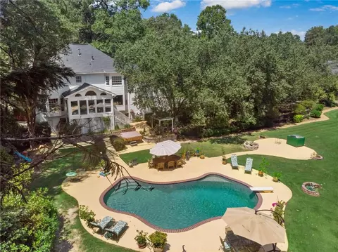 2390 Sassafrass Ln, Powder Springs, GA 30127
