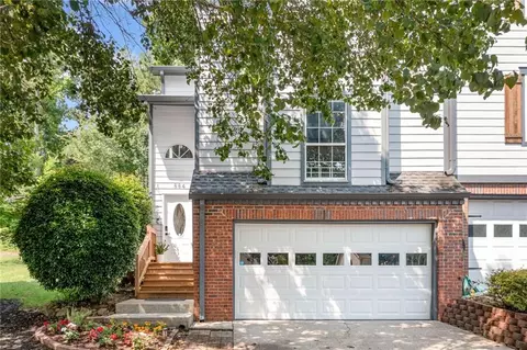 884 Edgewater Cir, Marietta, GA 30062