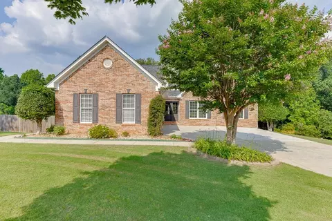 4690 Martins Crossing West Dr, Flowery Branch, GA 30542