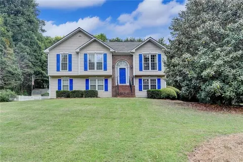 1818 Mcconnell Rd, Grayson, GA 30017