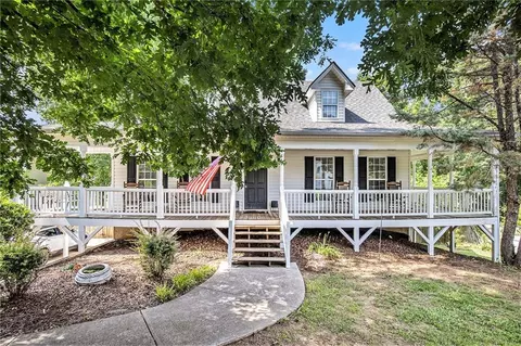 47 Glen Ridge Dr, Villa Rica, GA 30180