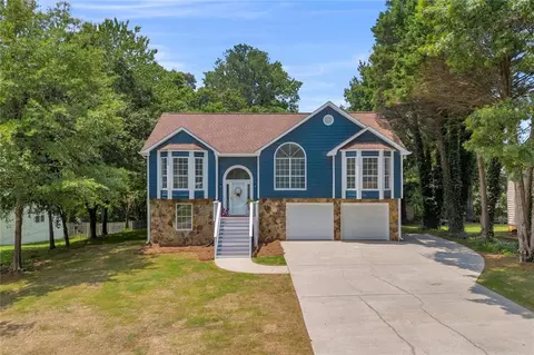 1407 Water Wheel Dr, Bethlehem, GA 30620