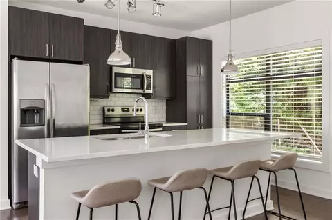 19 Moda Ln, Atlanta, GA 30316