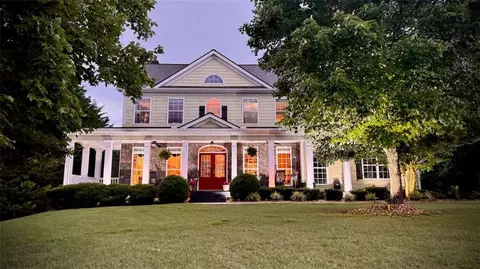 360 Glade Knoll Trl, Fayetteville, GA 30215