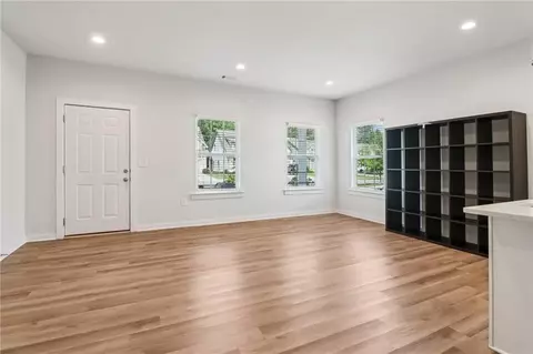 Living - 480 Oconner Blvd, Athens, GA 30607 photo 7 of 7