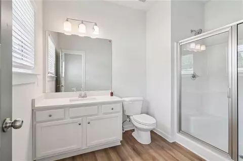 Bath - 480 Oconner Blvd, Athens, GA 30607 photo 2 of 2